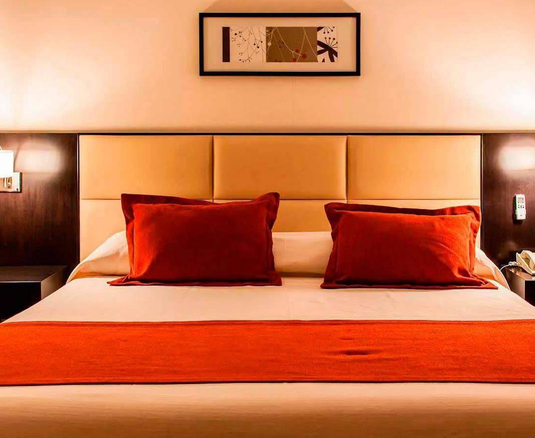 Howard Johnson Hotel & Casino Formosa Ngoại thất bức ảnh