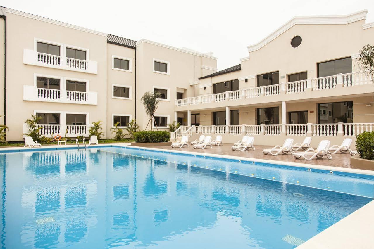 Howard Johnson Hotel & Casino Formosa Ngoại thất bức ảnh